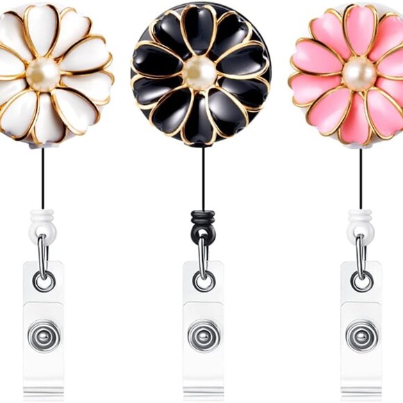 Retractable Badge Holder with Alligator Clip, 24 inch Retractable Cord, ID Badge - Picture 1 of 7